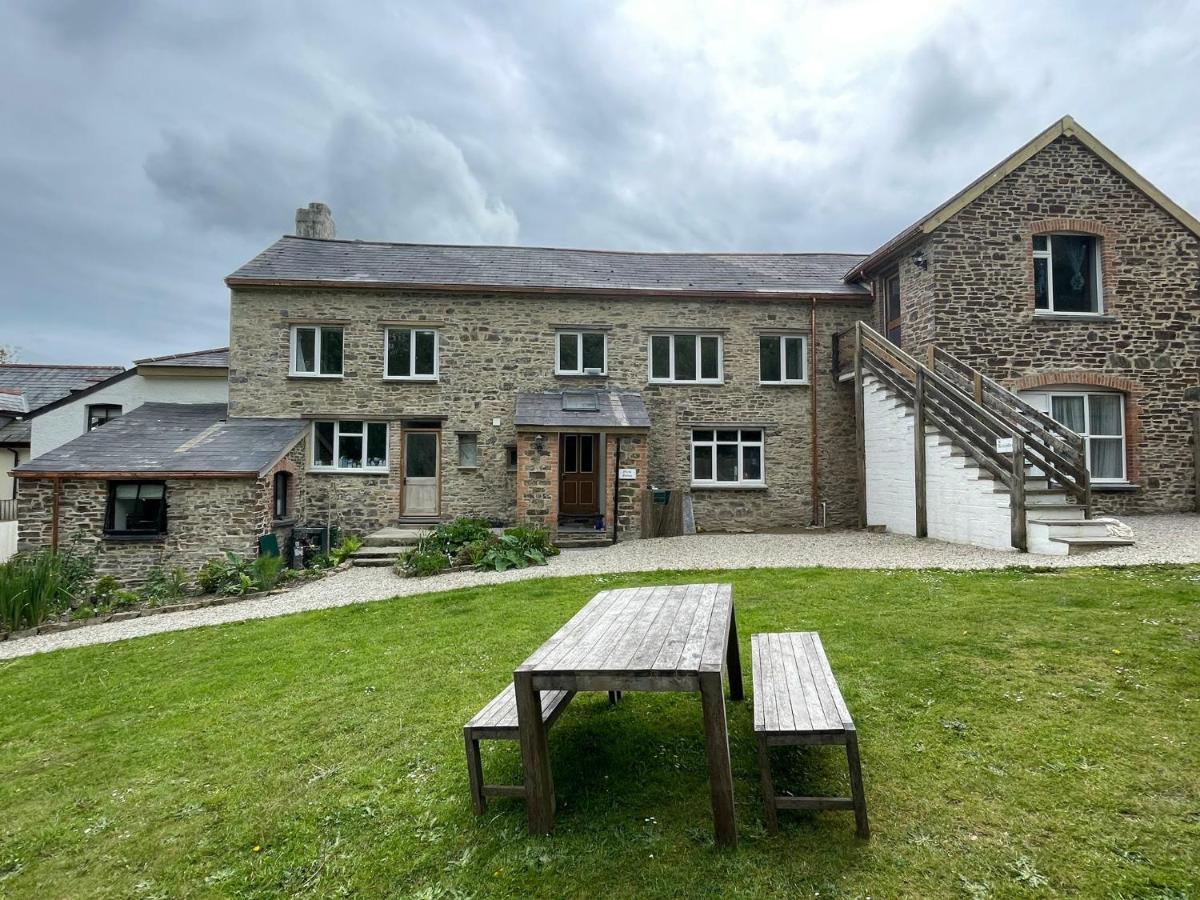 The Old Rectory Rose Cottage In Jacobstow 10 Mins To Widemouth Bay And Crackington Haven,Nearby Bude,Tintagel,Port Issac,Clovelly,Parking For Large And Multiple Vehicles Dış mekan fotoğraf